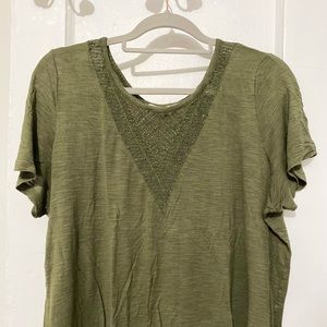 Green short sleeve with pretty beading